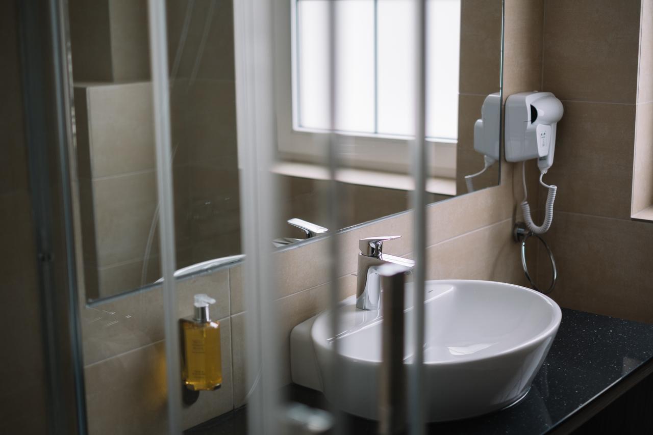 Norm Hill Hotel Cluj-Napoca Eksteriør billede