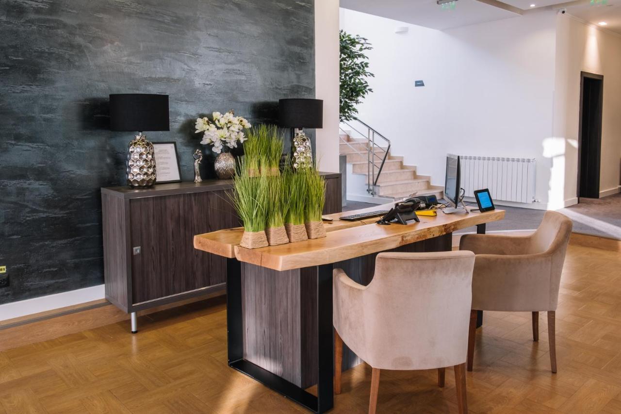 Norm Hill Hotel Cluj-Napoca Eksteriør billede